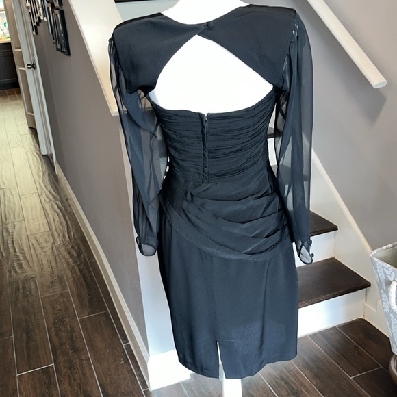 BB/Collections Classy Vintage Cocktail Dress Sz 8. Sheer Sleeves. Keyhole back - Picture 15 of 16